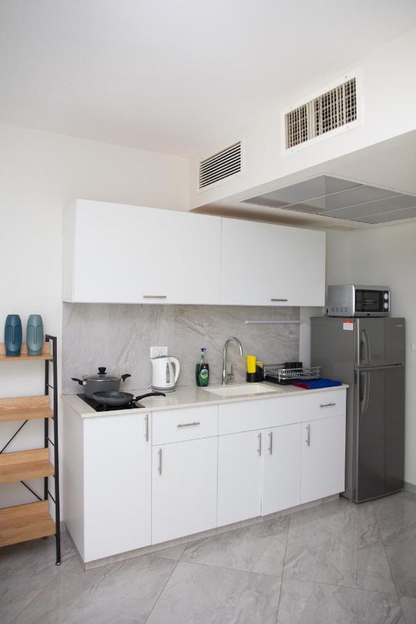 Apartments4You Leonardo 11 Bat Jám Kültér fotó