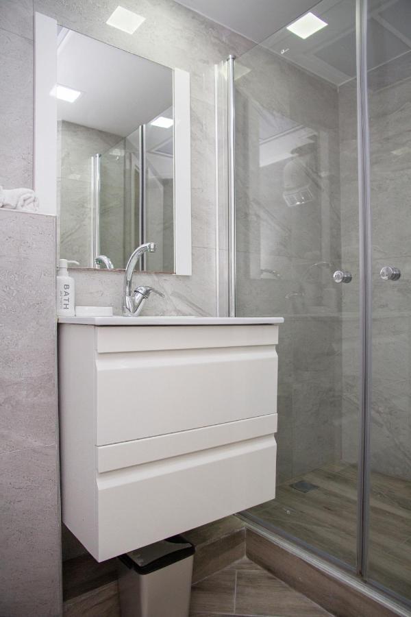 Apartments4You Leonardo 11 Bat Jám Kültér fotó